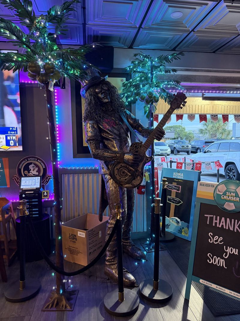 The BLVD guitarist statue